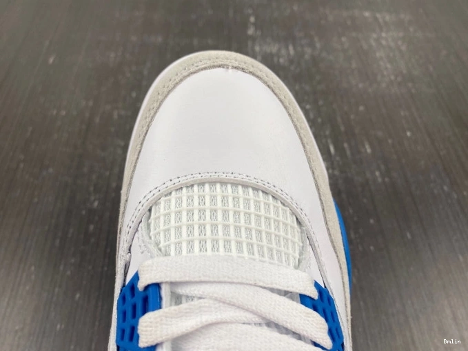 Boostmaster lin Jordan 4 Retro SB DR5415-104 0806